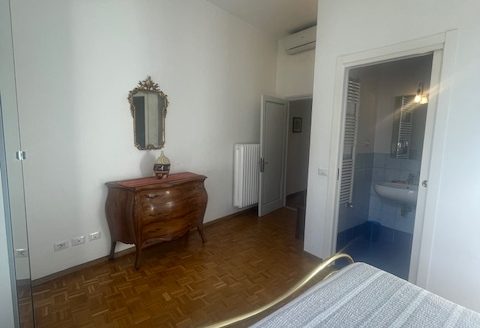 Ampio e Luminoso appartamento con Terrazza panoramica con vista Duomo e Centro Storico