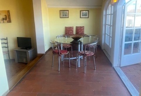 Ampio e Luminoso appartamento con Terrazza panoramica con vista Duomo e Centro Storico