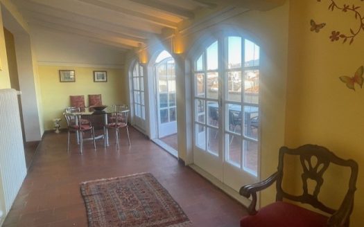 Ampio e Luminoso appartamento con Terrazza panoramica con vista Duomo e Centro Storico